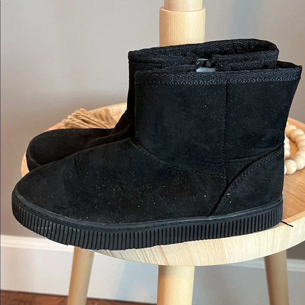 Cat & Jack Girls Black Arlo  Booties Size 12 - Picture 3 of 9
